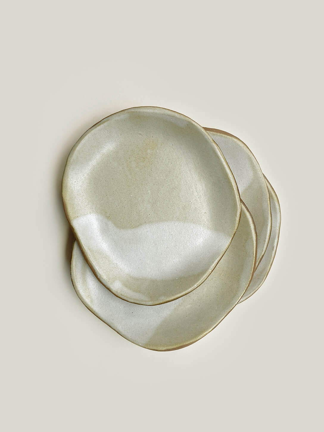 VANILLA STONE DECORATIVE PLATE - SMALL