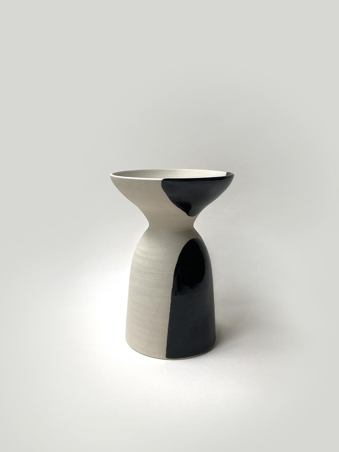 PLAY 02 LARGE DECORATIVE CUP