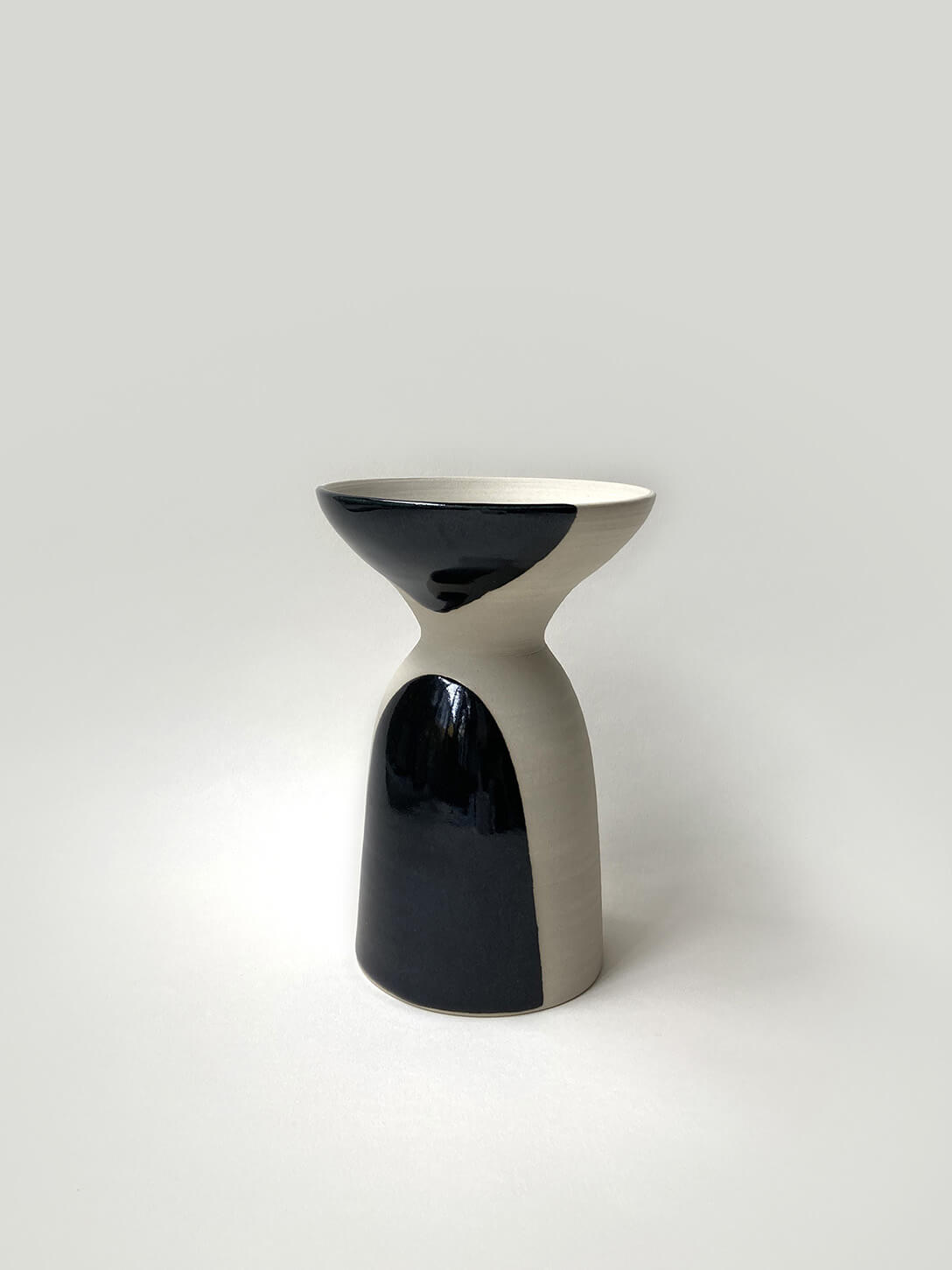 PLAY 02 LARGE DECORATIVE CUP