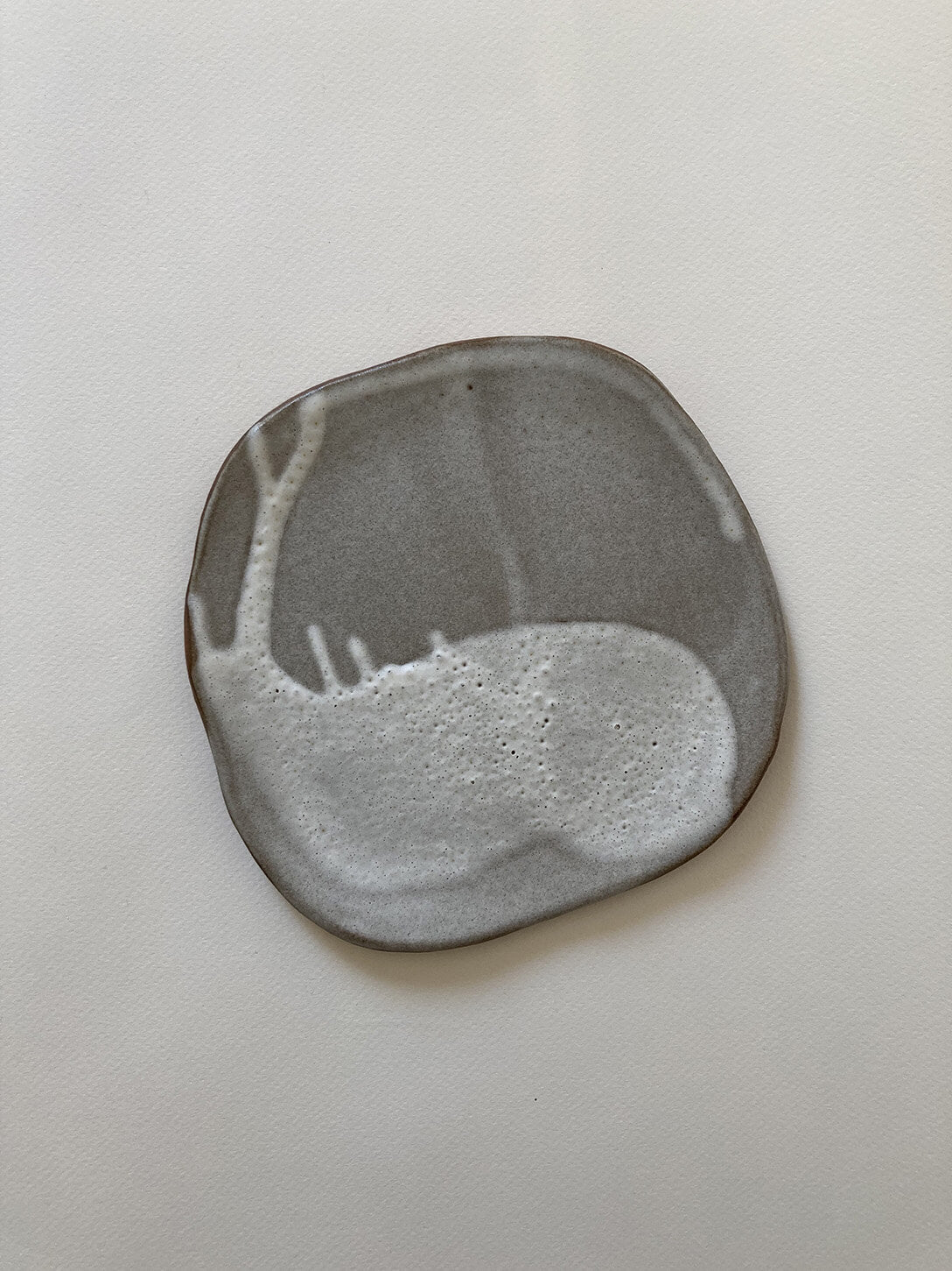 ASSIETTE DÉCORATIVE BRUME DE LAIT