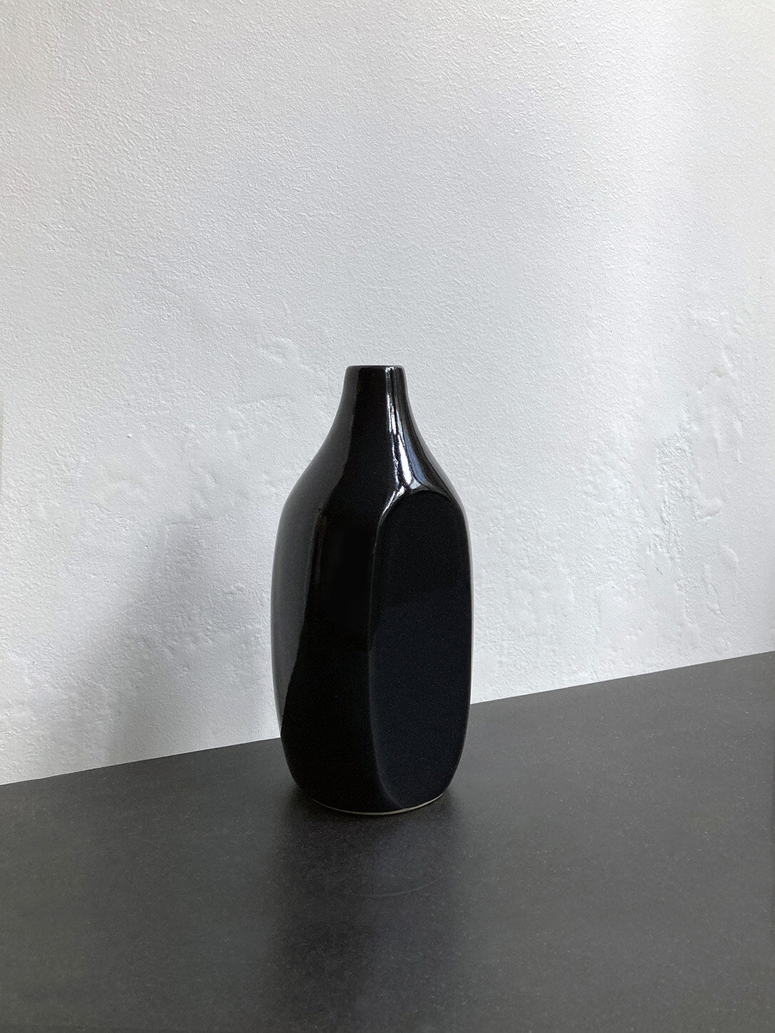 Vase flacon Encre Noire